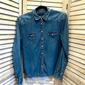 AEO Denim Shirt L